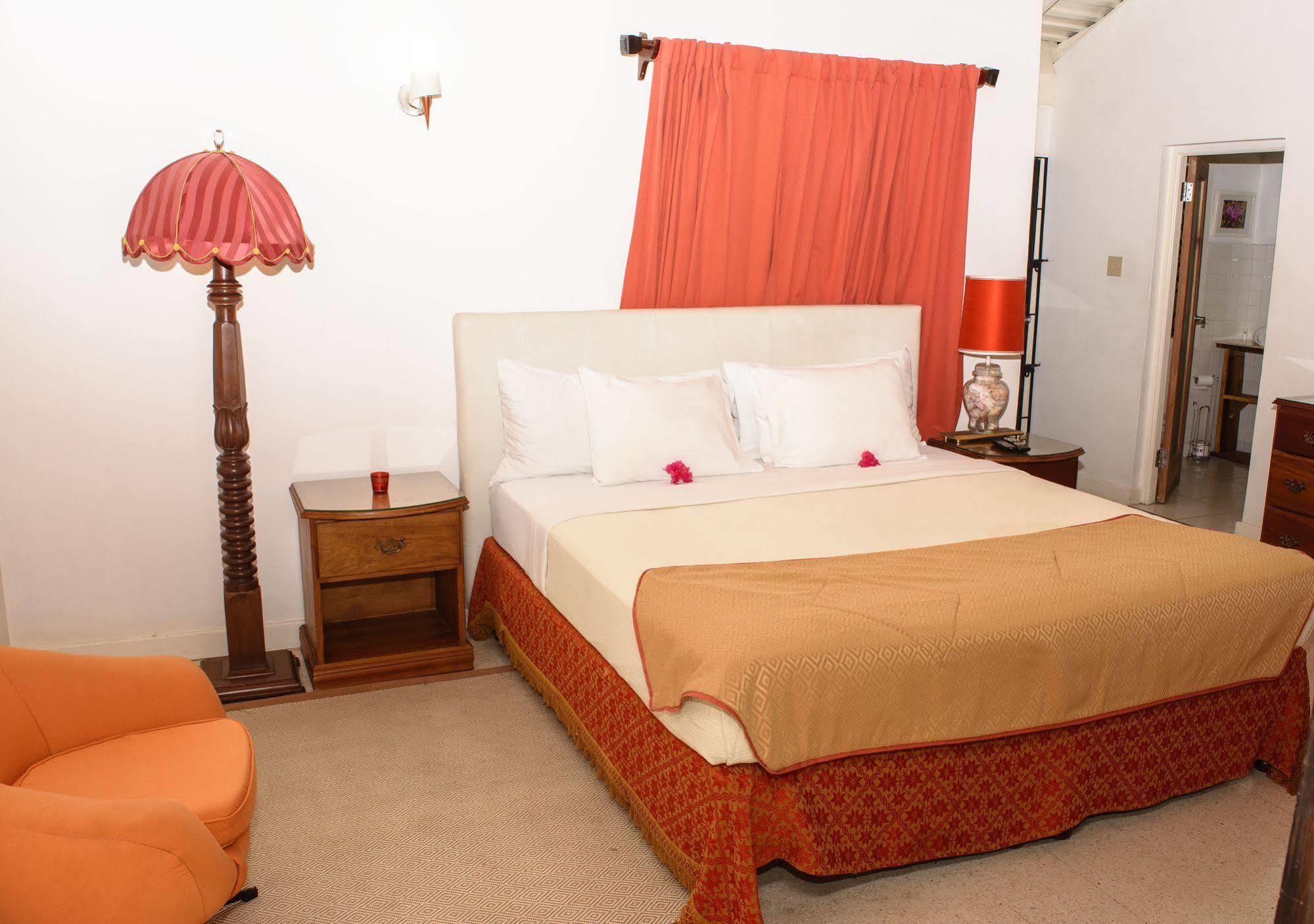 Mynt Retreat Bed & Breakfast Μοντέγκο Μπέυ Εξωτερικό φωτογραφία